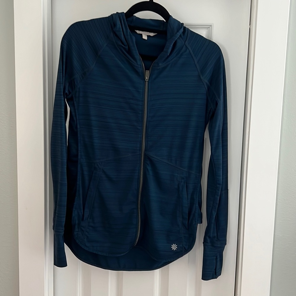 Athleta zip up size small.